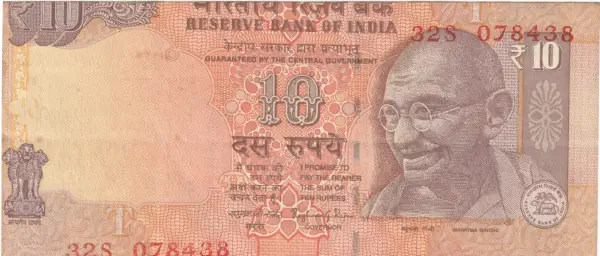 10-rupees-shifted-error-notes-signed-by-raghuram-rajan